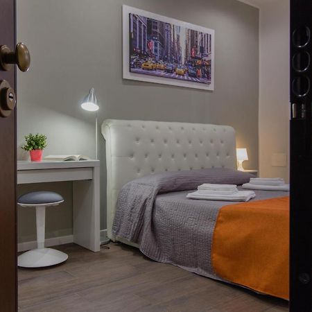 Malta Guest House เปียเชนซา ภายนอก รูปภาพ