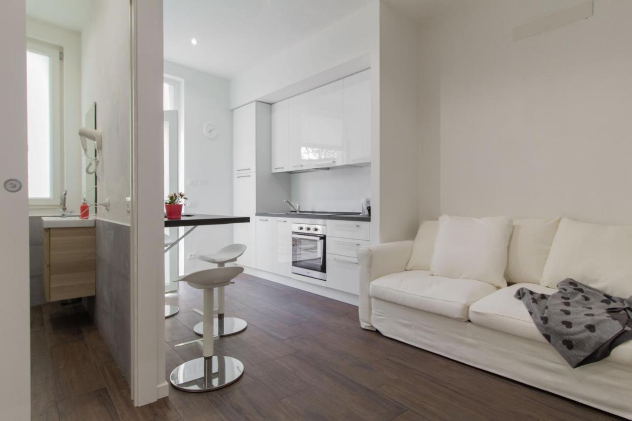 Malta Guest House เปียเชนซา ภายนอก รูปภาพ